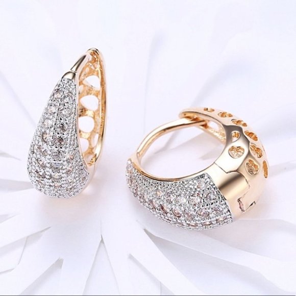 NEW Zircon Water Drop Diamond Hoop Earrings - Picture 7 of 7